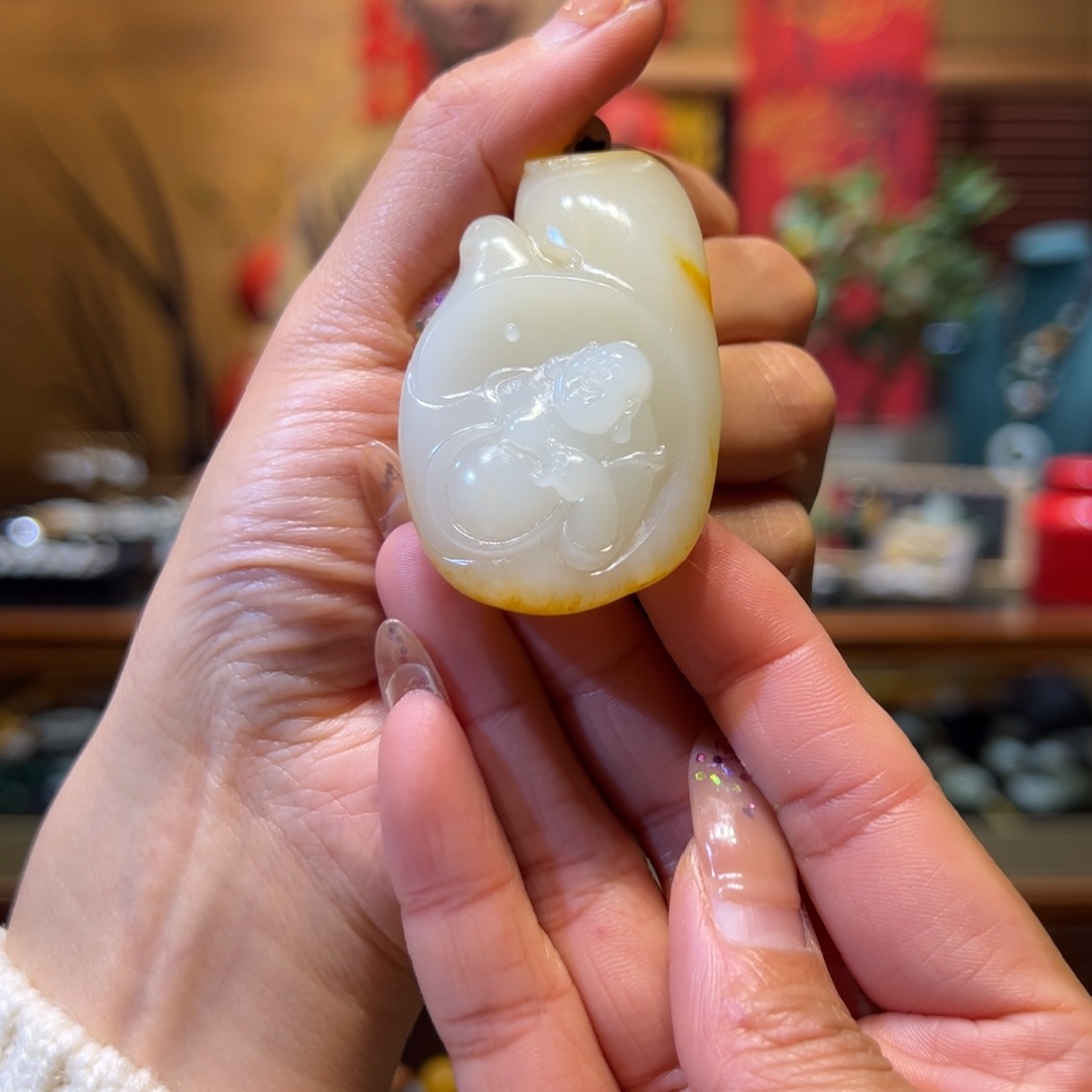 和田玉颈饰未镶嵌