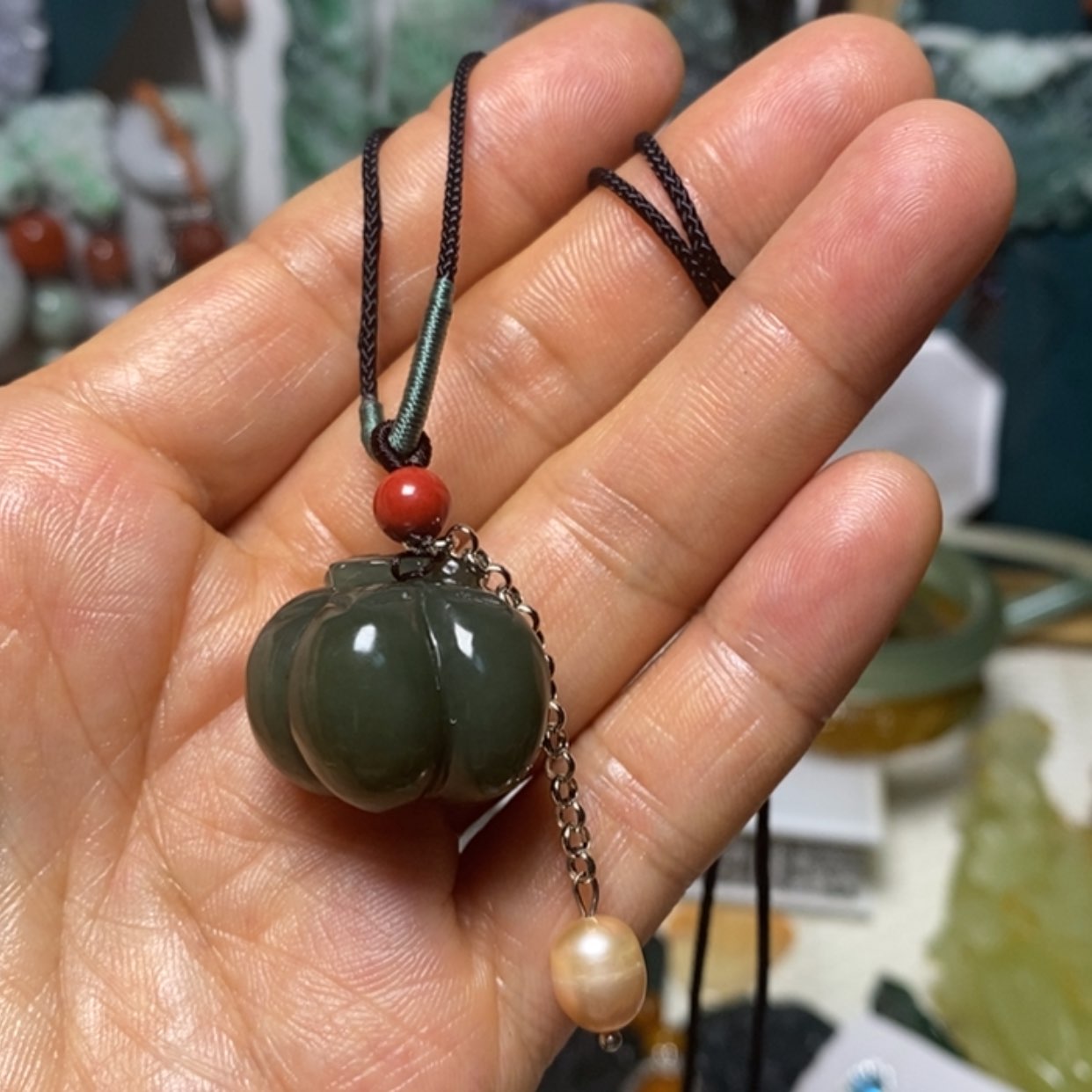 【闪购商品】翡翠吊坠(赠链)未镶嵌
