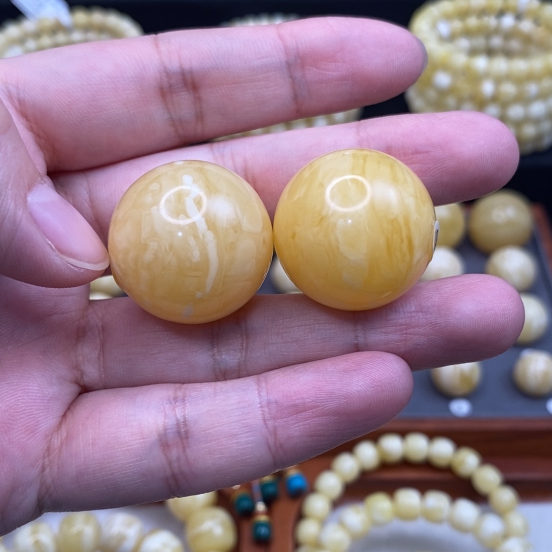 用***7蜜蜡未镶嵌珠宝奇石