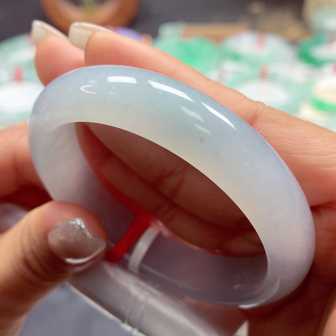 翡翠手镯未镶嵌54正67号88