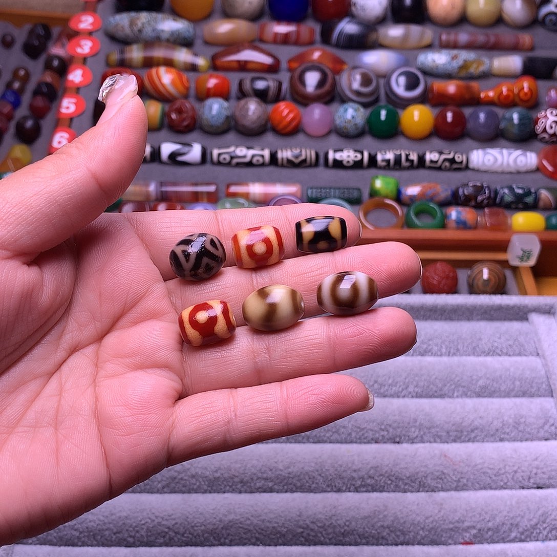 虎***仙玛瑙/玉髓未镶嵌颈饰