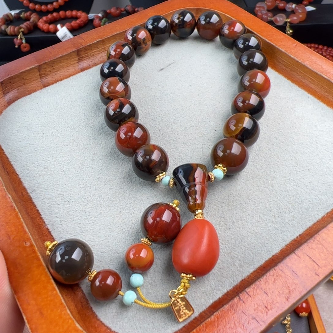 南红玛瑙未镶嵌（黑洞手串10mm