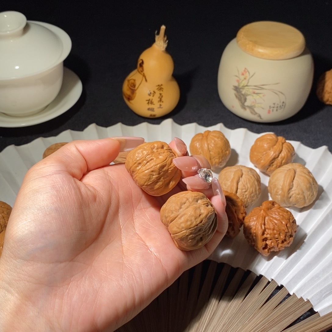 文玩核桃吊坠小*玉蟾33