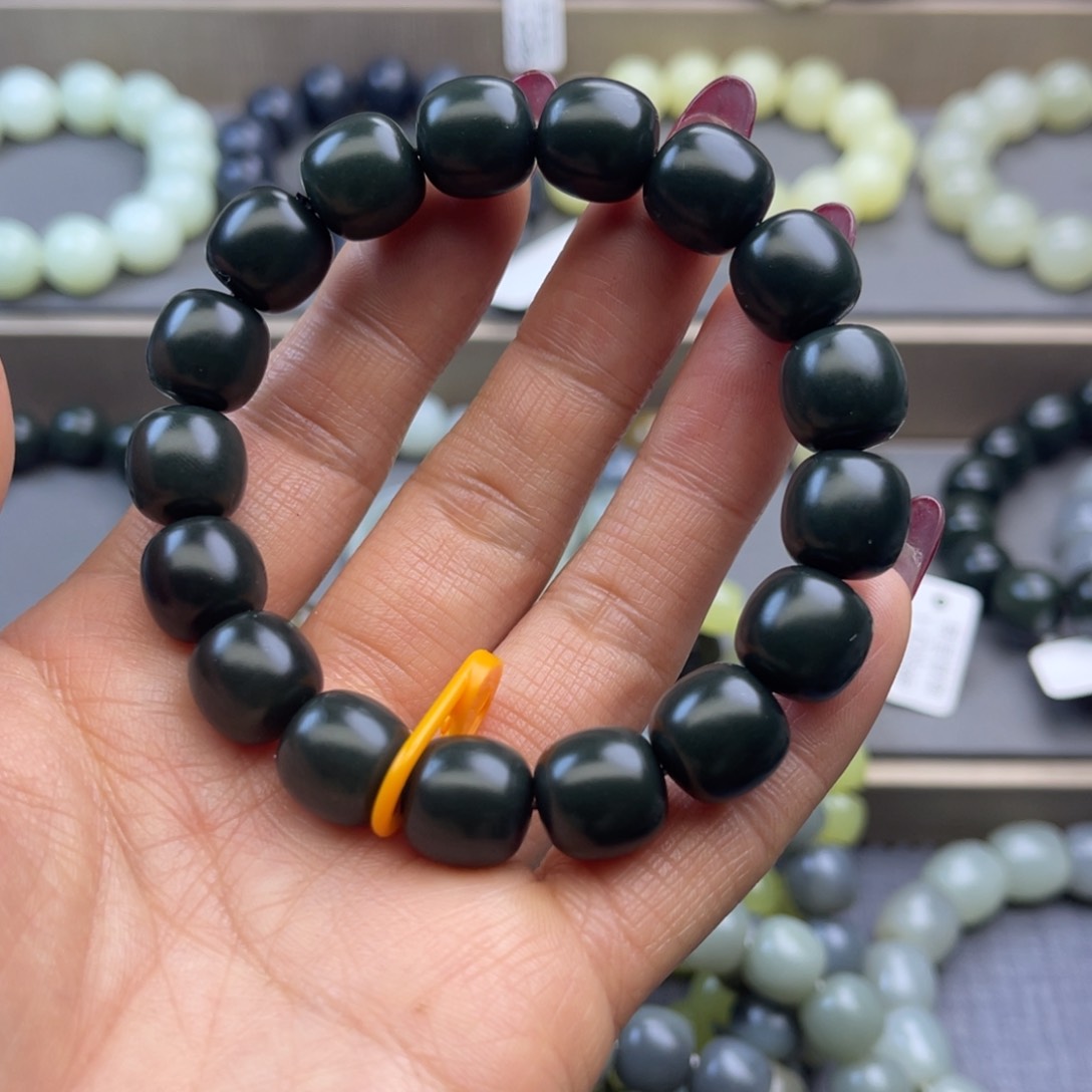 和田玉手链未镶嵌