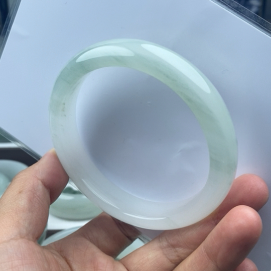石英质玉（金丝玉）未镶嵌手镯
