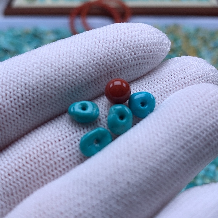 南红玛瑙未镶嵌珠宝奇石