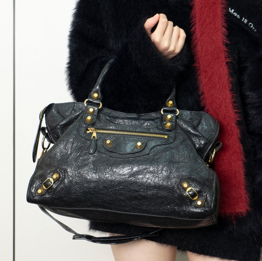 95新 Balenciaga/巴黎世家 黑金菠萝钉机车包/全原/38