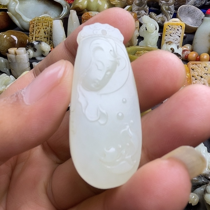 颈饰未镶嵌和田玉