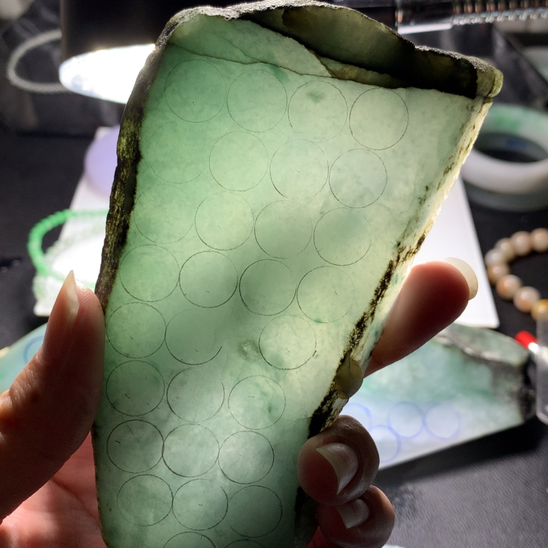 龙***定制翡翠未镶嵌翡翠