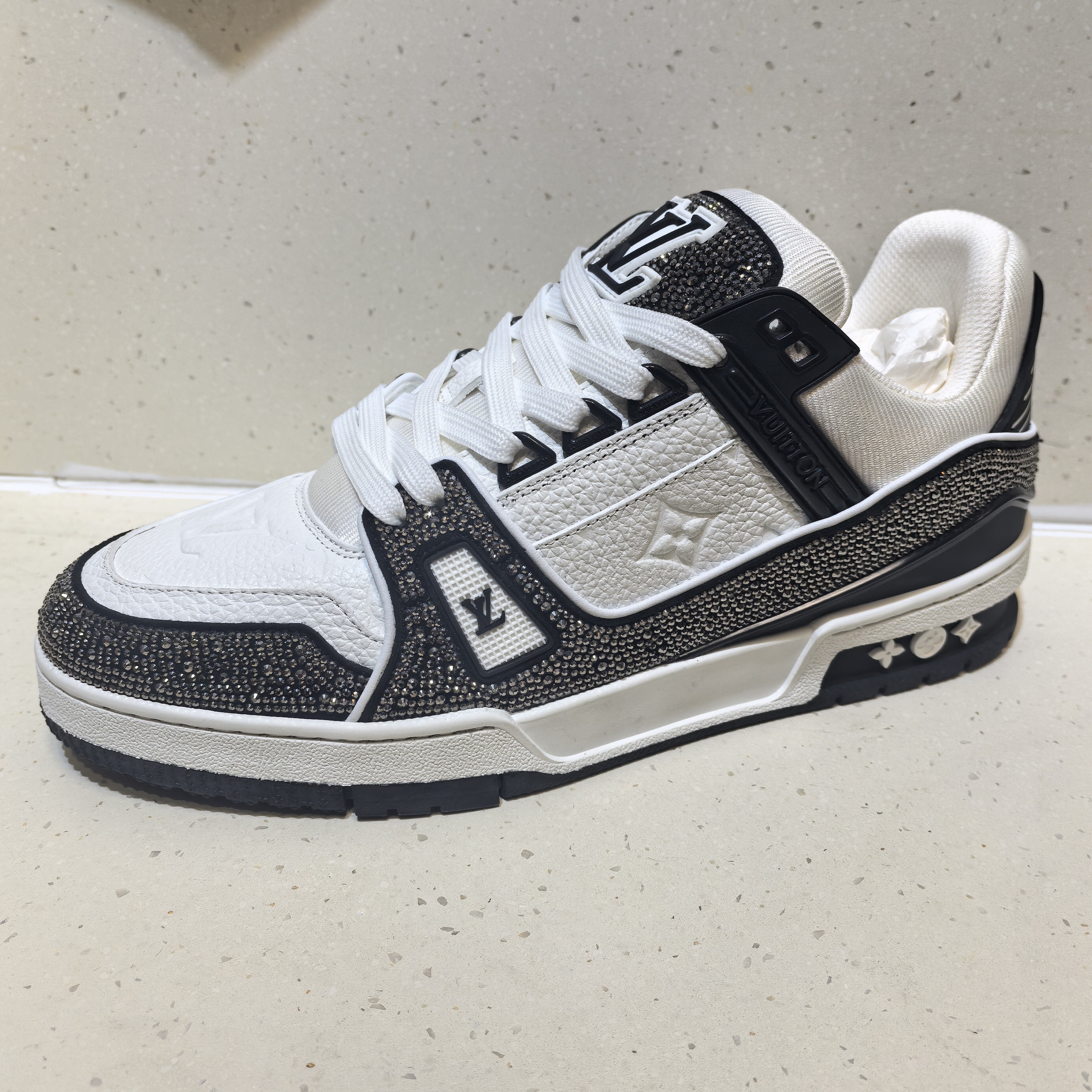 99新 LouisVuitton/路易威登 满钻【41码】尺码偏大1码  板鞋