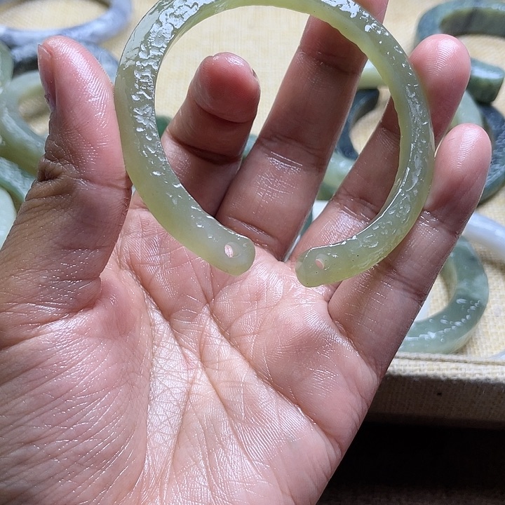 和田玉（糖玉）颈饰未镶嵌F**e3