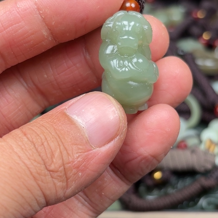 和田玉吊坠未镶嵌