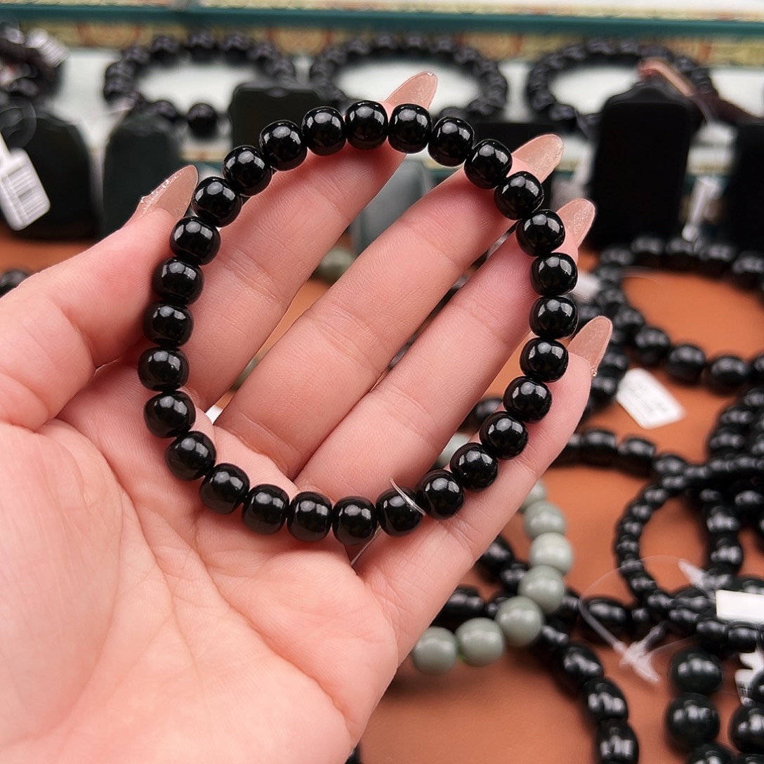 大***楠和田玉未镶嵌手串