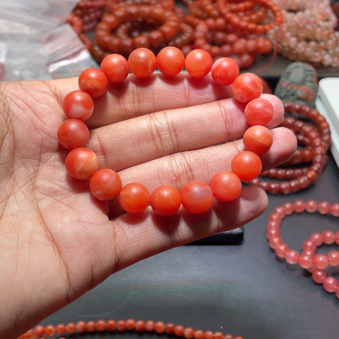 南红玛瑙手链未镶嵌