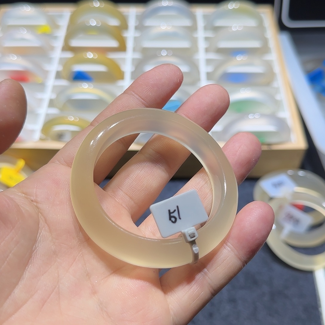 风***！玛瑙/玉髓手镯未镶嵌