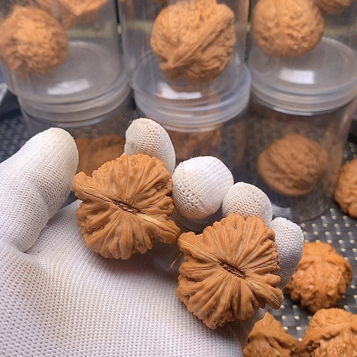 文玩核桃吊坠四座楼