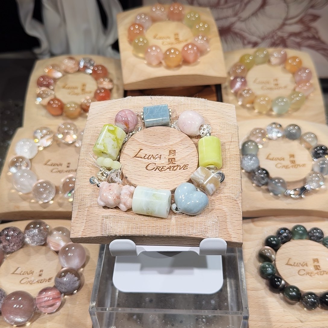 P***尼和田玉（糖玉）未镶嵌手链