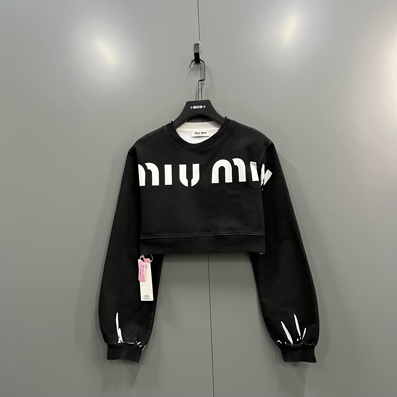 99新 MIU MIU/缪缪 (zz1) 黑色字母印花短款卫衣 L码 si500554