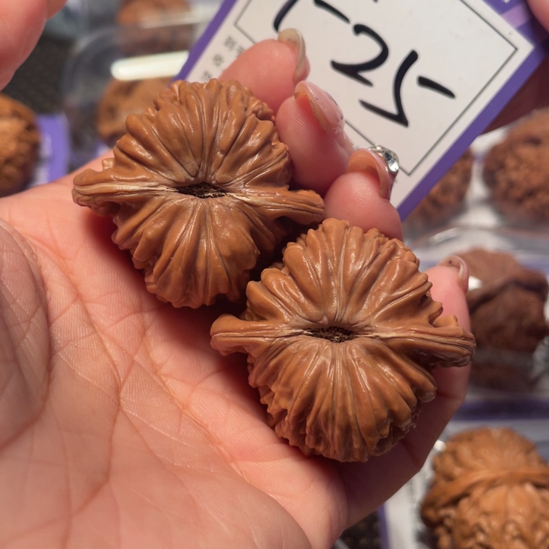 文玩核桃把件25号楼子40