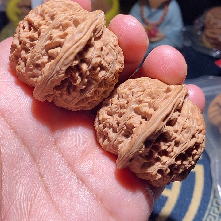 【闪购商品】文玩核桃吊坠核老闷