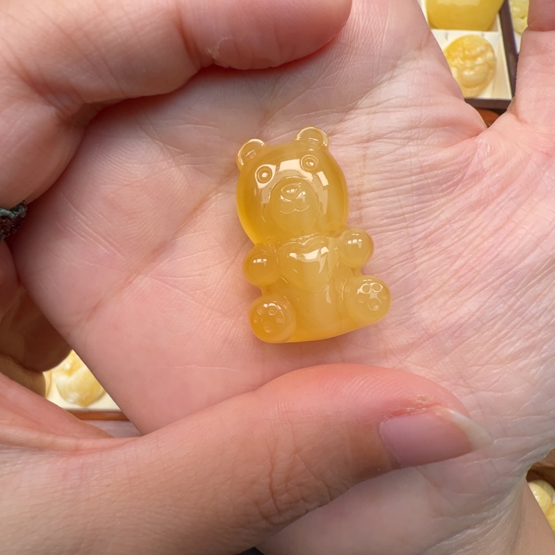 蜜蜡未镶嵌裸石蜜蜡小熊