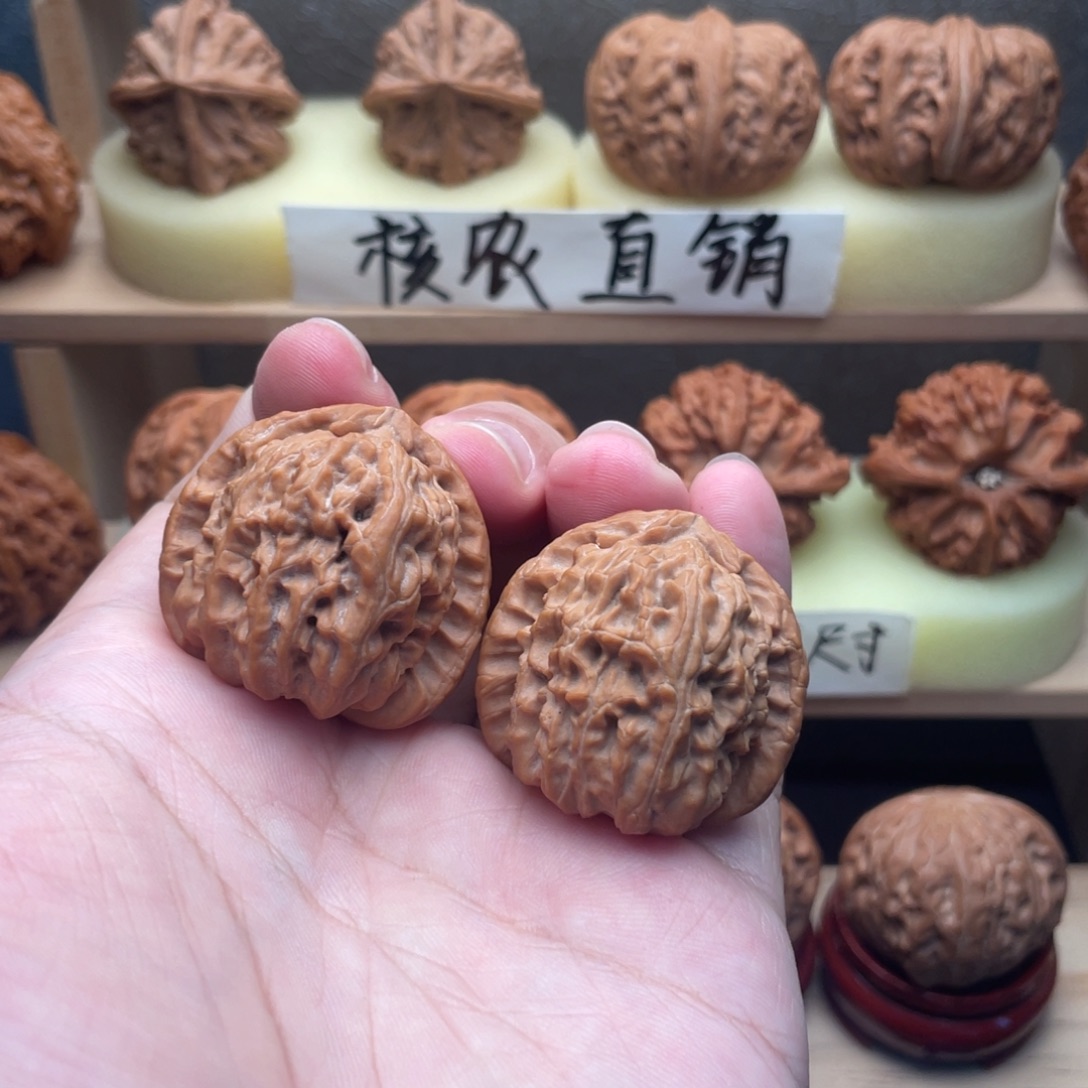 文玩核桃吊坠全品白狮子36➕放漏价