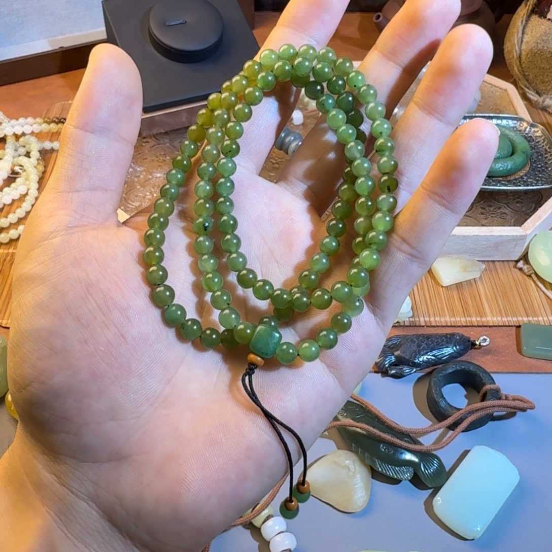 和田玉（糖玉）未镶嵌颈饰