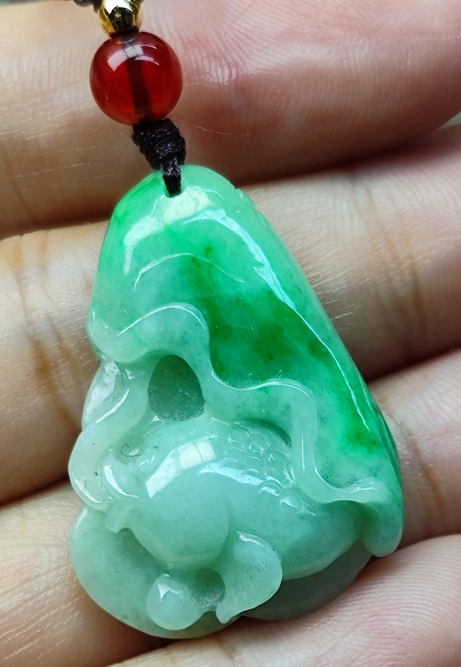 缅甸翡翠A货，辣阳绿荷叶鱼，和和美美，鱼跃龙门30.6*22.6*8.