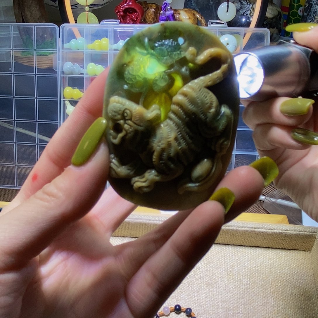 蛇纹石玉其他未镶嵌64