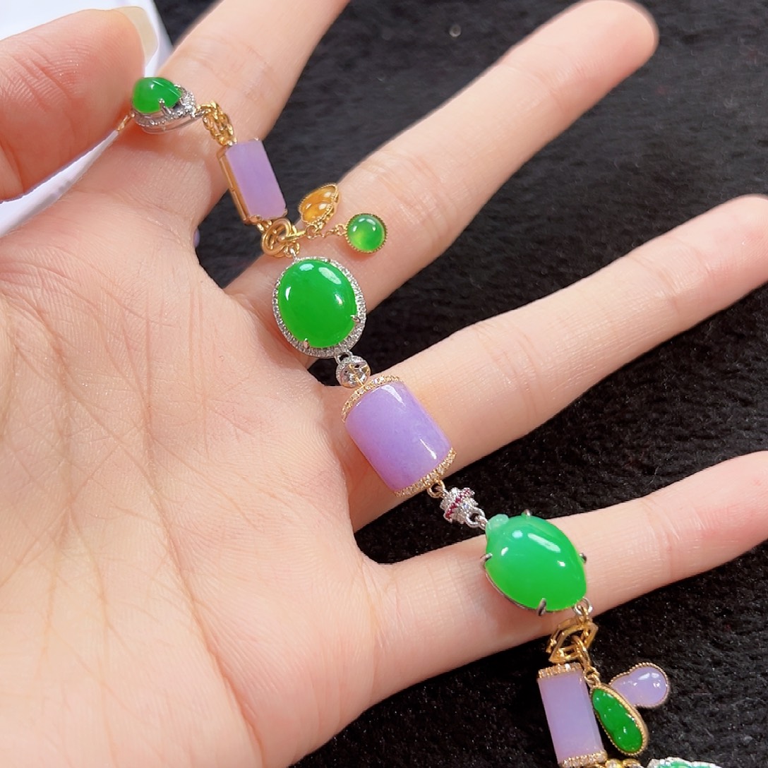 糖***糖翡翠18K金镶嵌手链签收后24小时鉴赏期