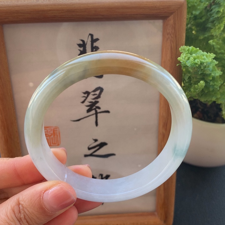 翡翠手镯未镶嵌翡翠手镯57