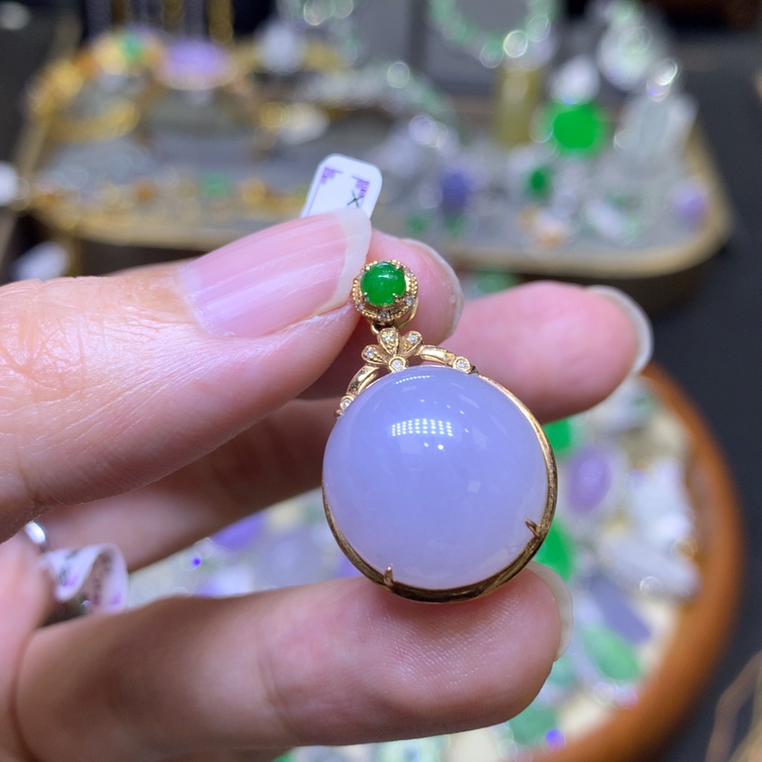 翡翠18K金镶嵌颈饰翡翠吊坠项链