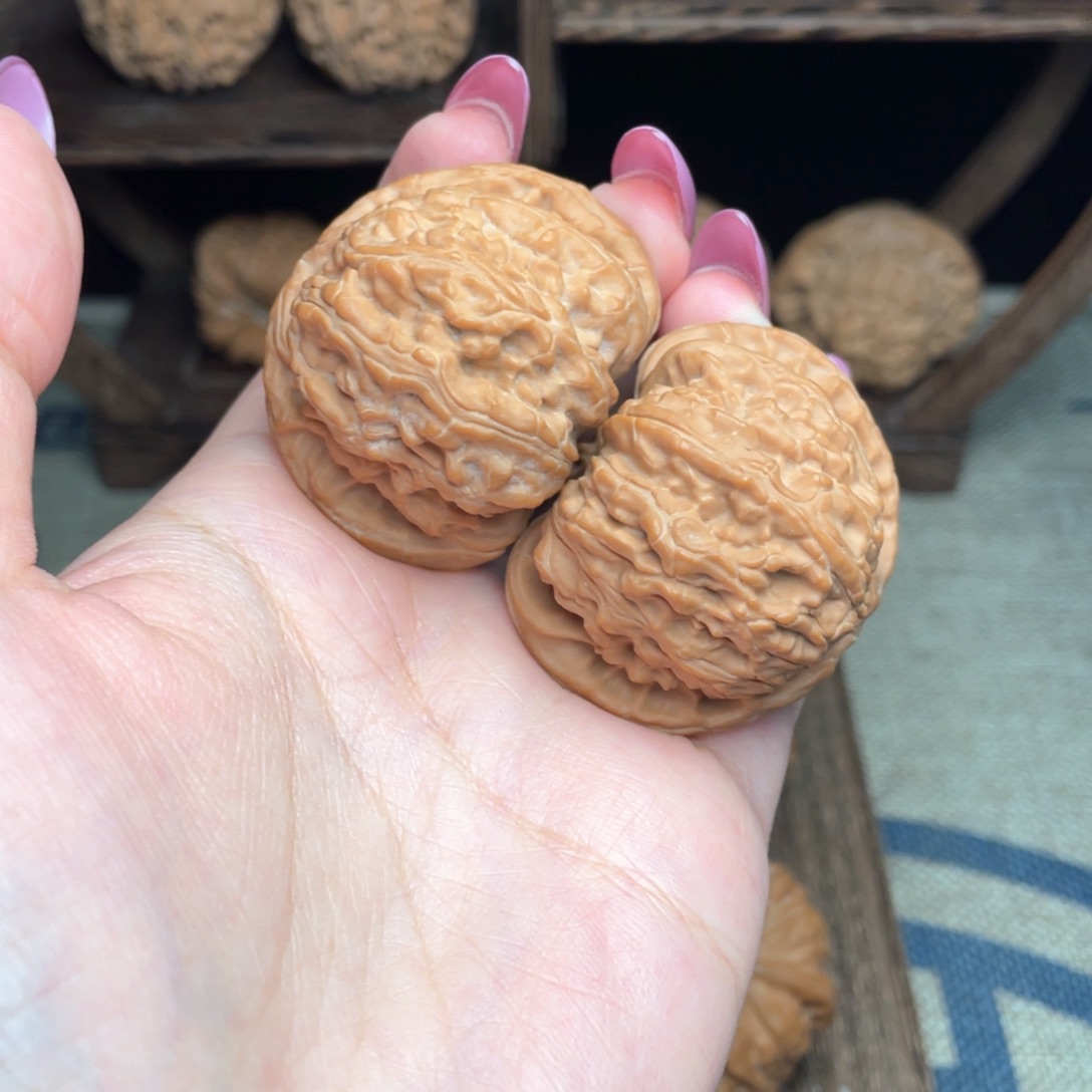 文玩核桃把件43白狮子