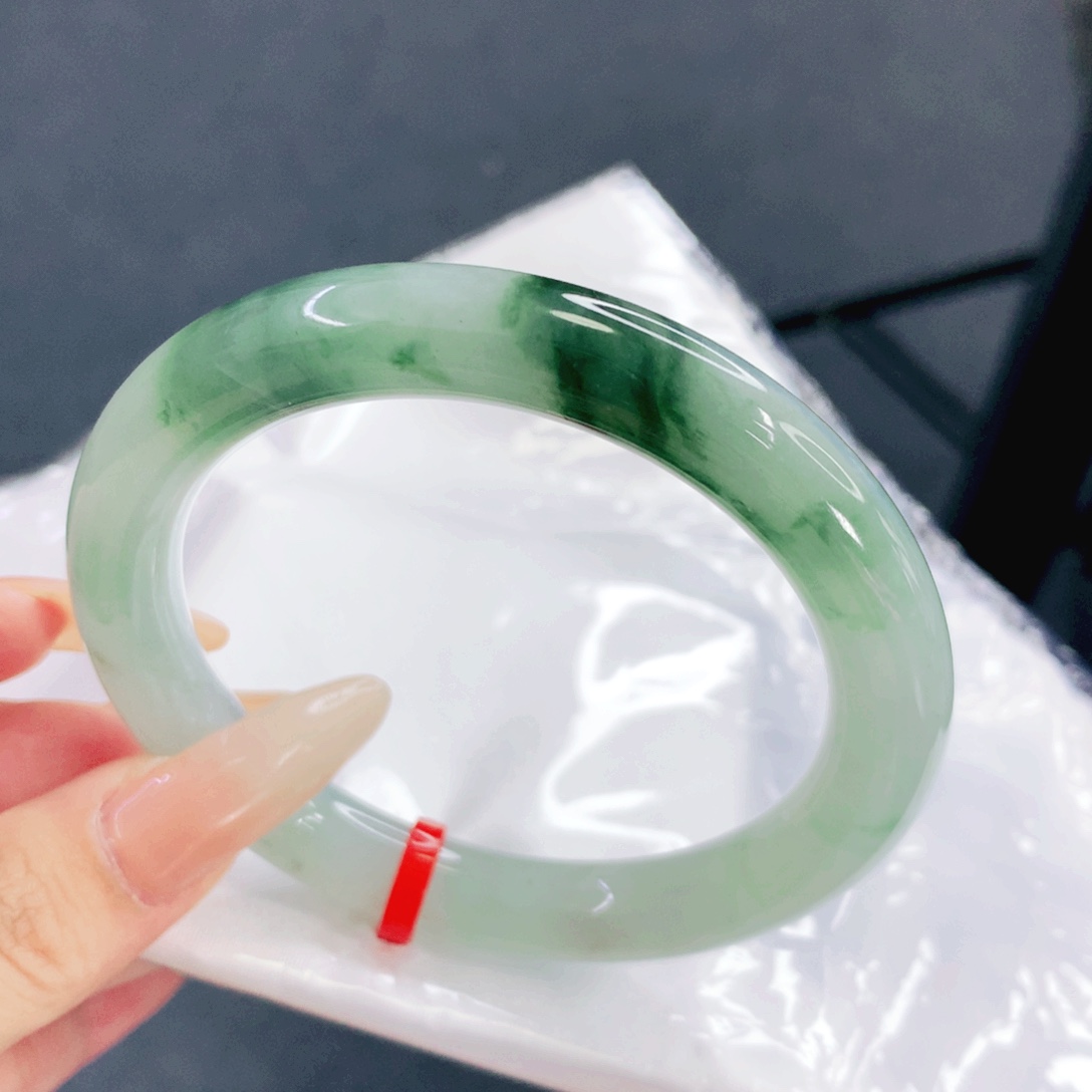 翡翠未镶嵌手镯61