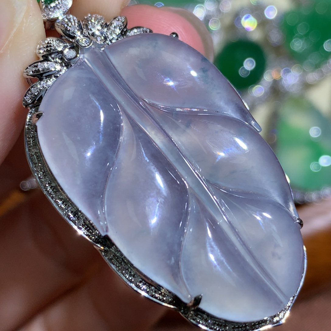 翡翠颈饰18K金镶嵌叶子