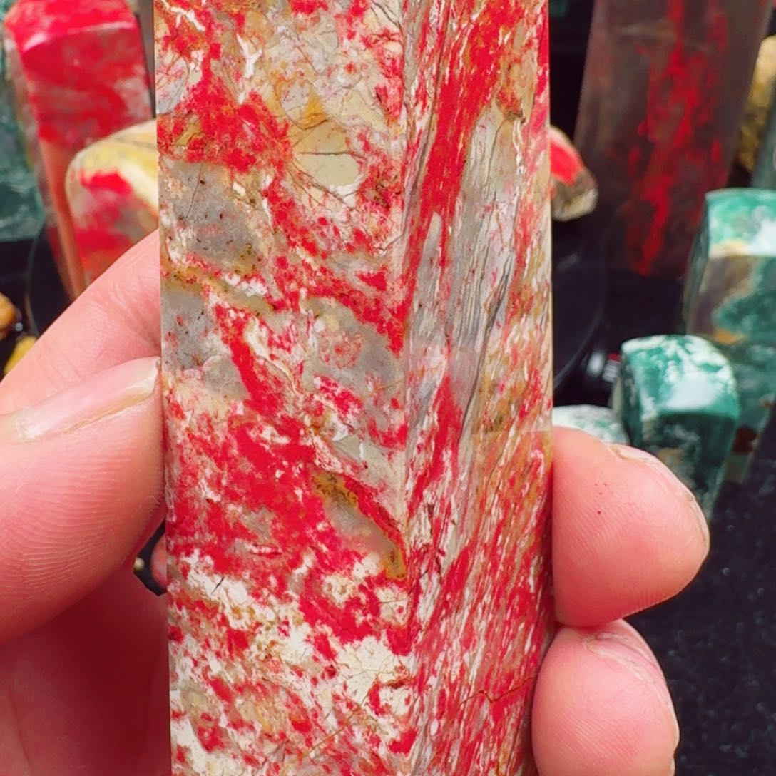 昌化鸡血石牛毛纹软玉