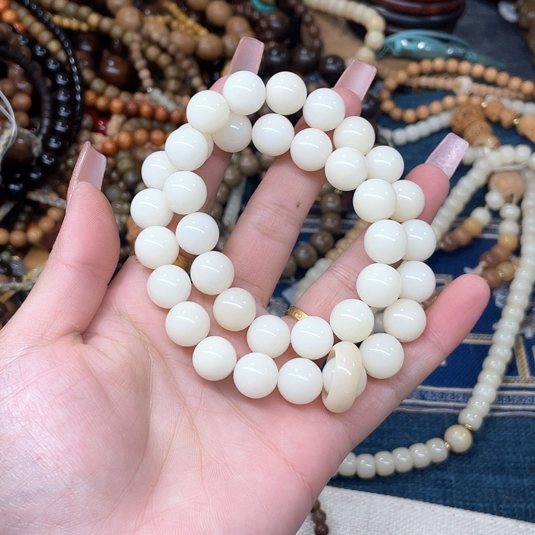 维腊木（绿檀）无事牌