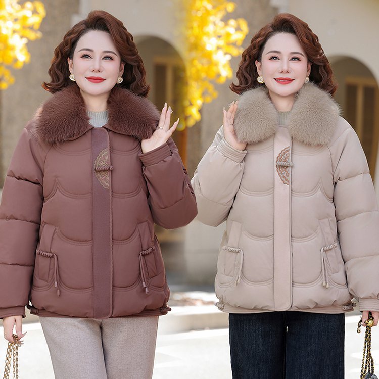 妈妈冬季加厚2025新款中老年女秋冬加绒加厚洋气老人奶奶外套