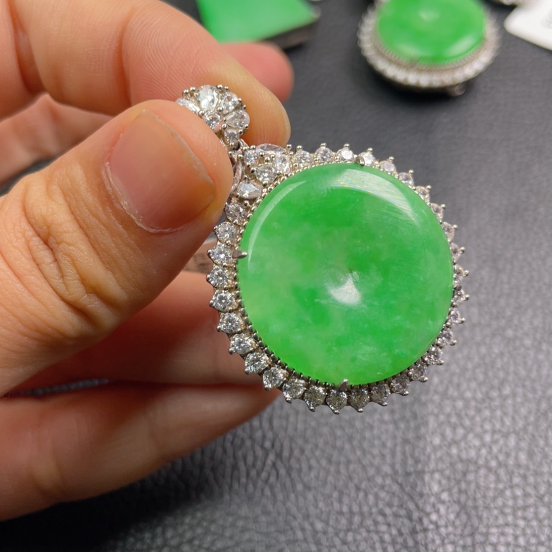 翡翠吊坠(不含链)银S925镶嵌