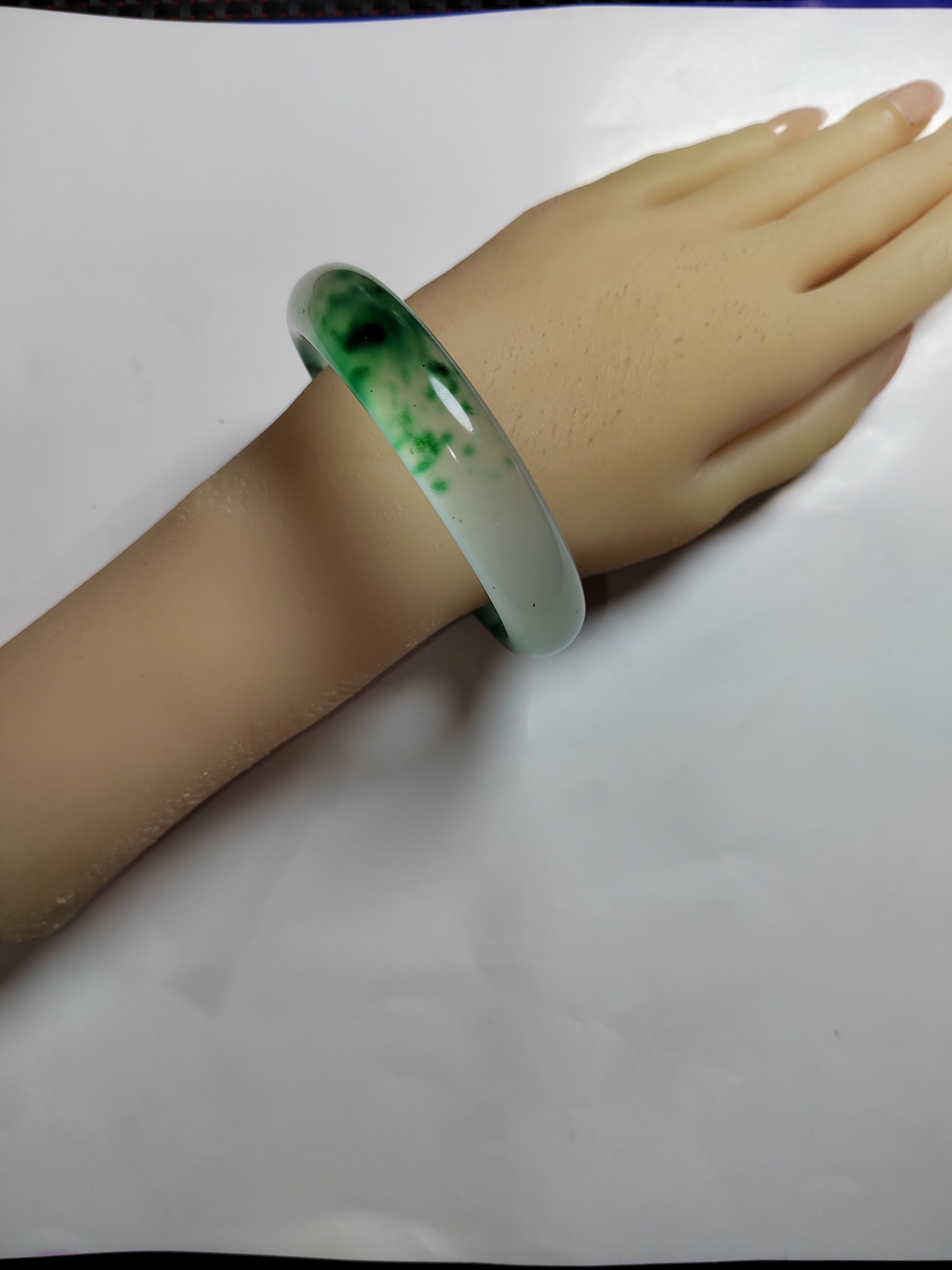 160号-62-63圈口-缅风飘花玉石玉手镯-正品保障