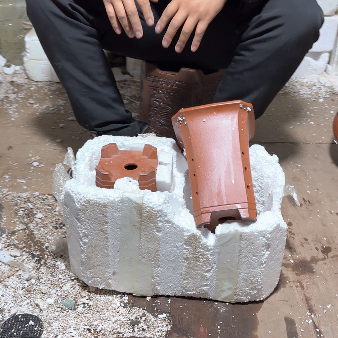 紫砂花盆瑕疵和瑕疵都