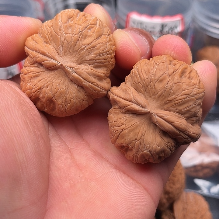 把件文玩核桃元宝46