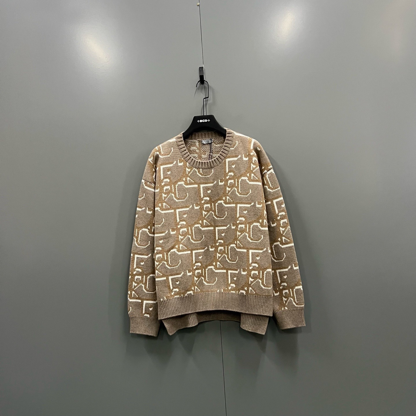 未使用 DIOR/迪奥 c811 012939 米棕色老花针织衫 