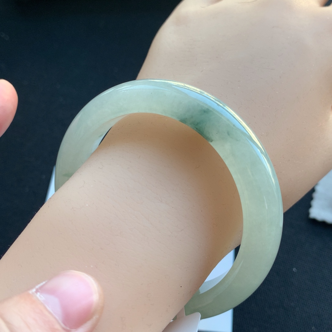 翡翠未镶嵌手镯30号56正