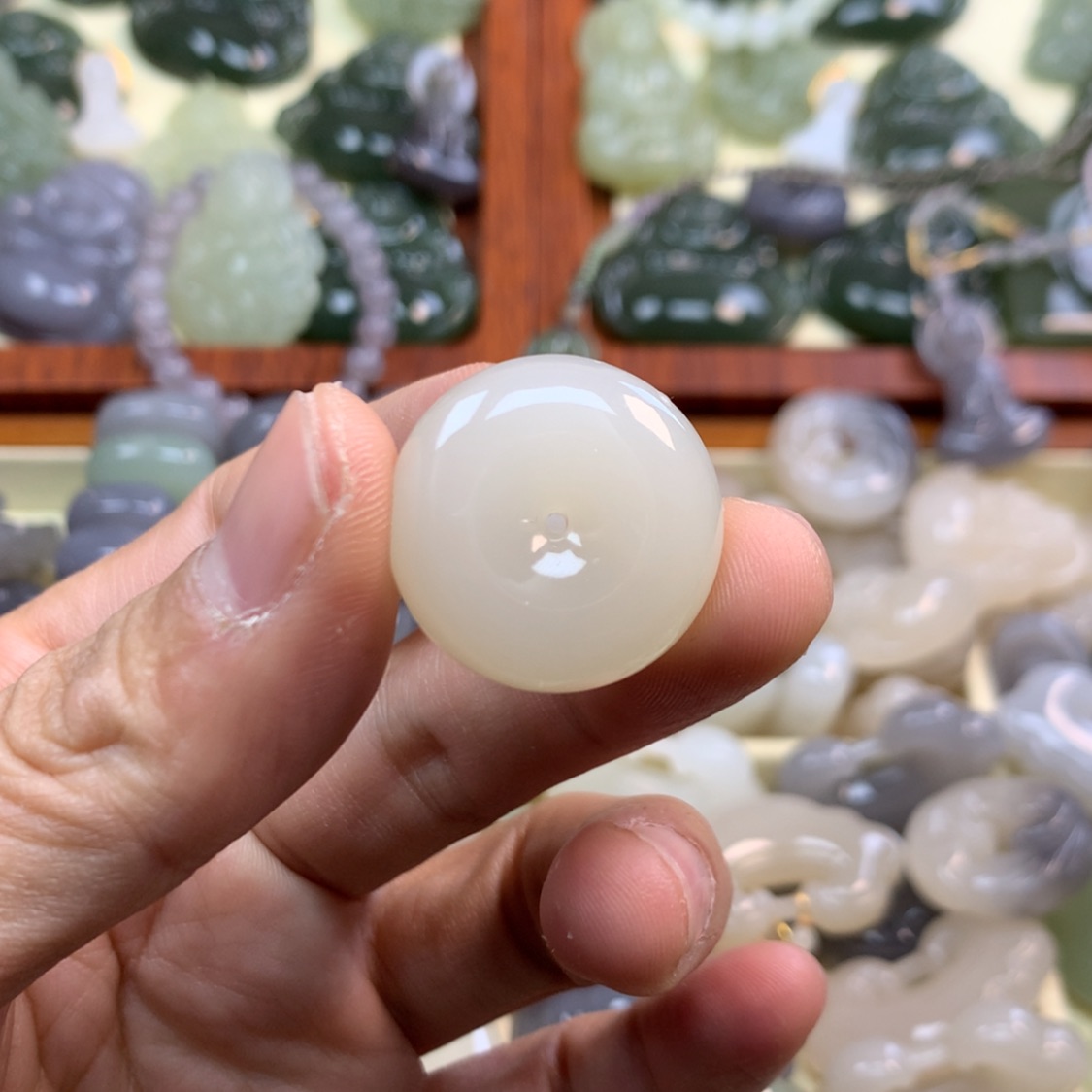 【闪购商品】和田玉颈饰未镶嵌康**?