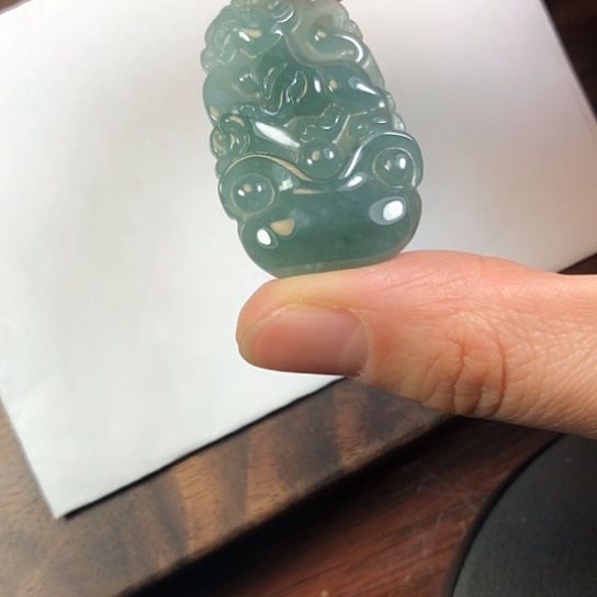 翡翠未镶嵌颈饰缅甸A货，每天下午1点半开播