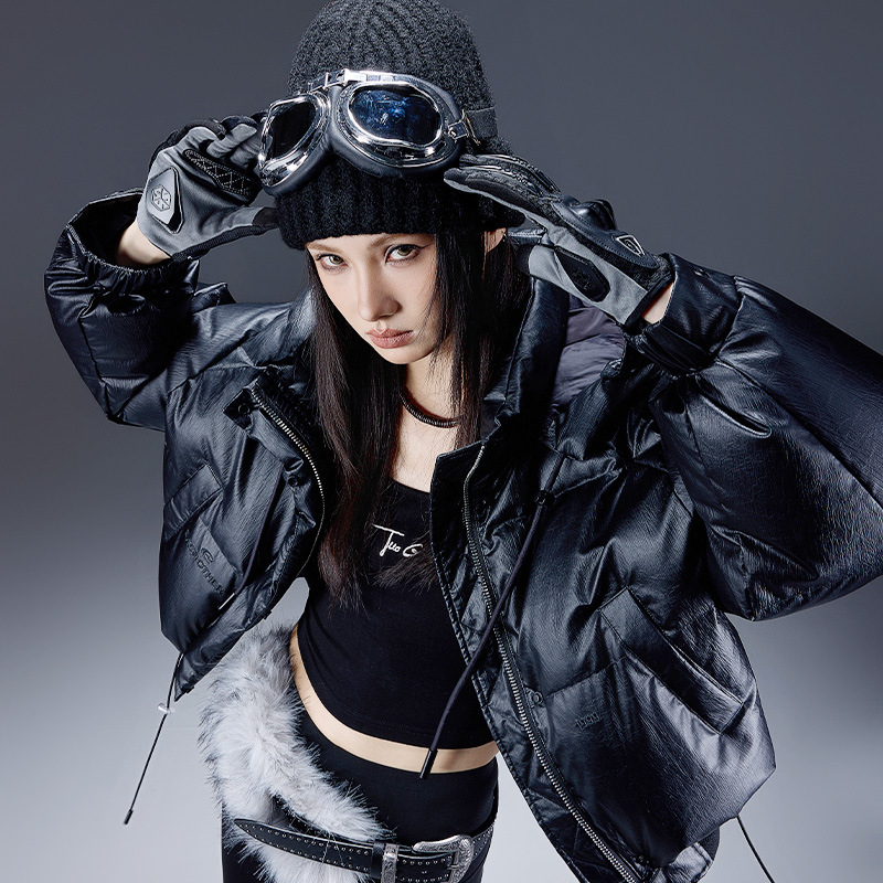 壹缺高级感亮面短款羽绒服宽松保暖连帽白鸭绒面包服外套潮D52926