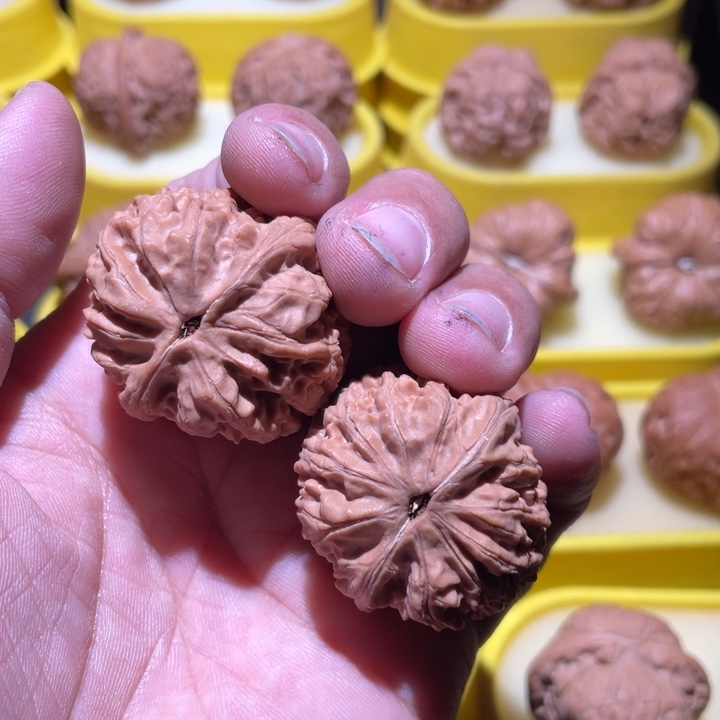 桃核吊坠i***7小众全品福利