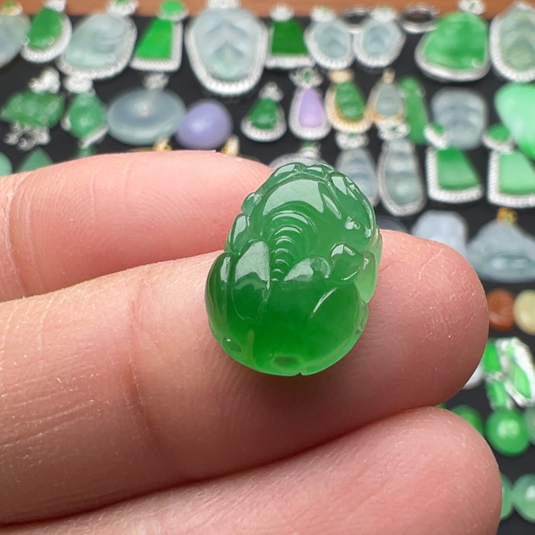 翡翠颈饰未镶嵌貔貅13