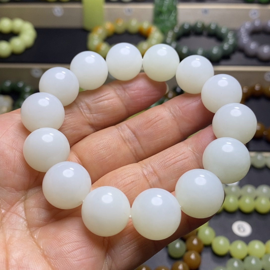 和田玉手串未镶嵌